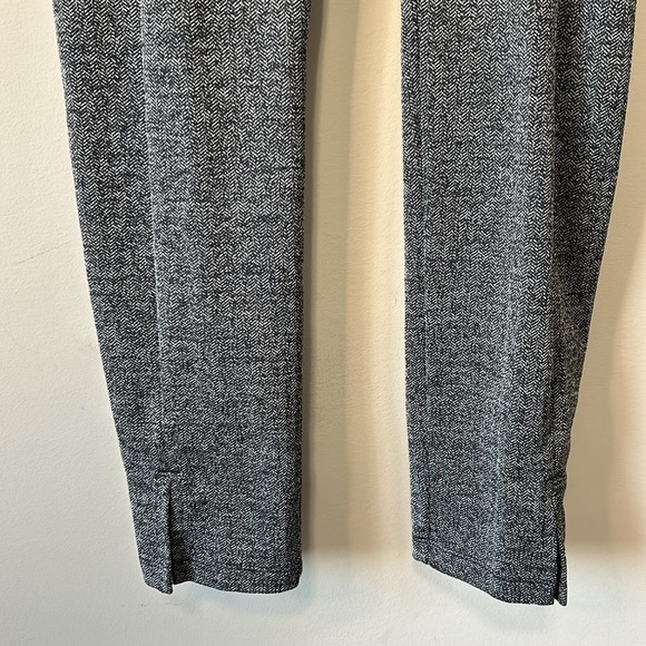 ATHLETA HERRINGBONE MERCER TIGHT Black Legging Workout Sz XS - Picture 9 of 15